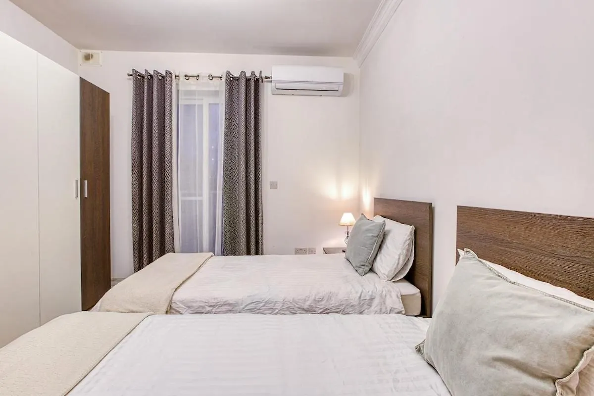 Central 3 Bedroom Modern Apartment In St Julians Saint Julian's