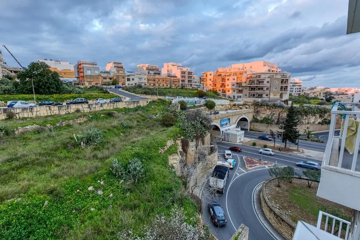 Central 3 Bedroom Modern Apartment In St Julians Saint Julian's Malta